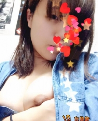 可愛的現役21歳女大生和 嫩鮑魚